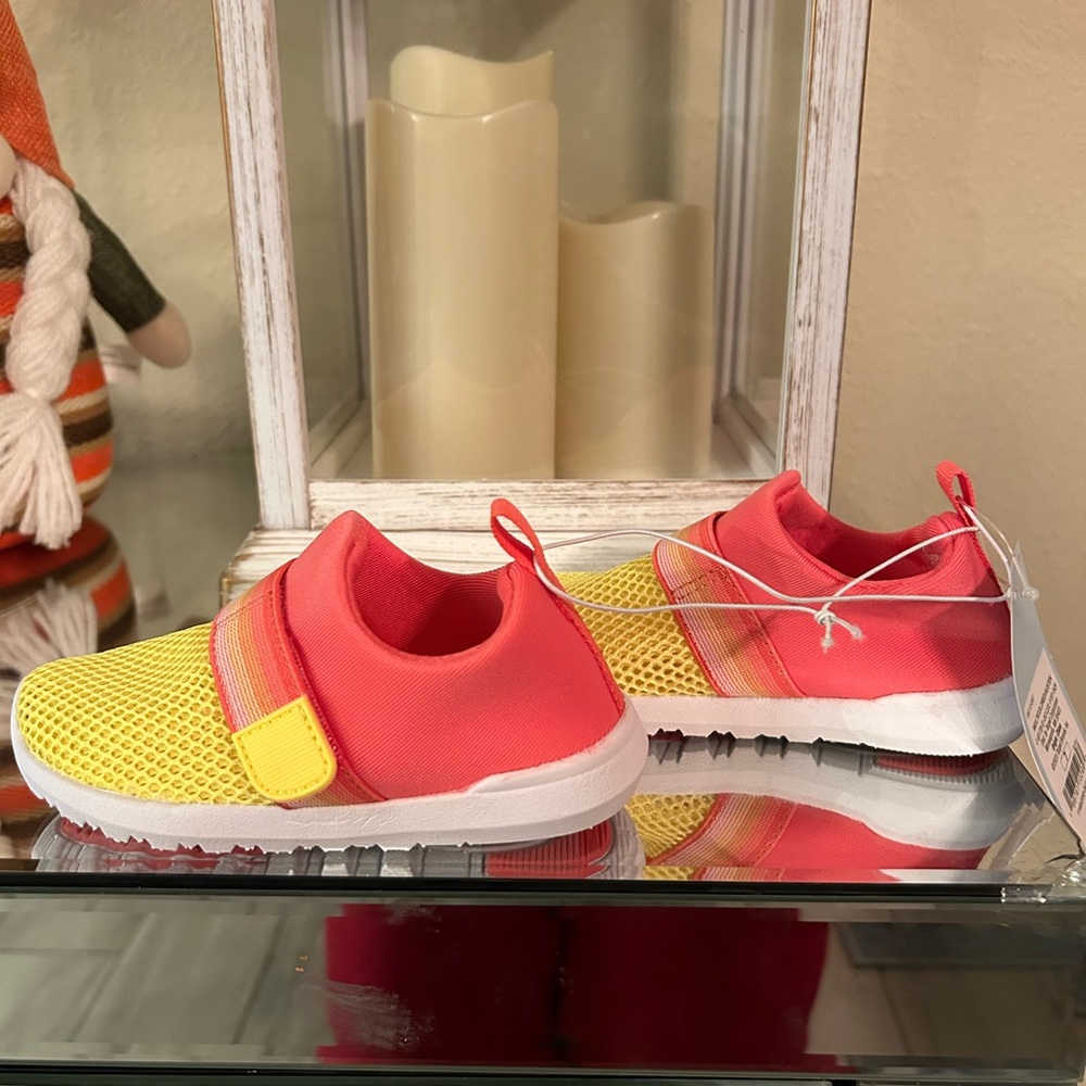 Toddler girls sneakers